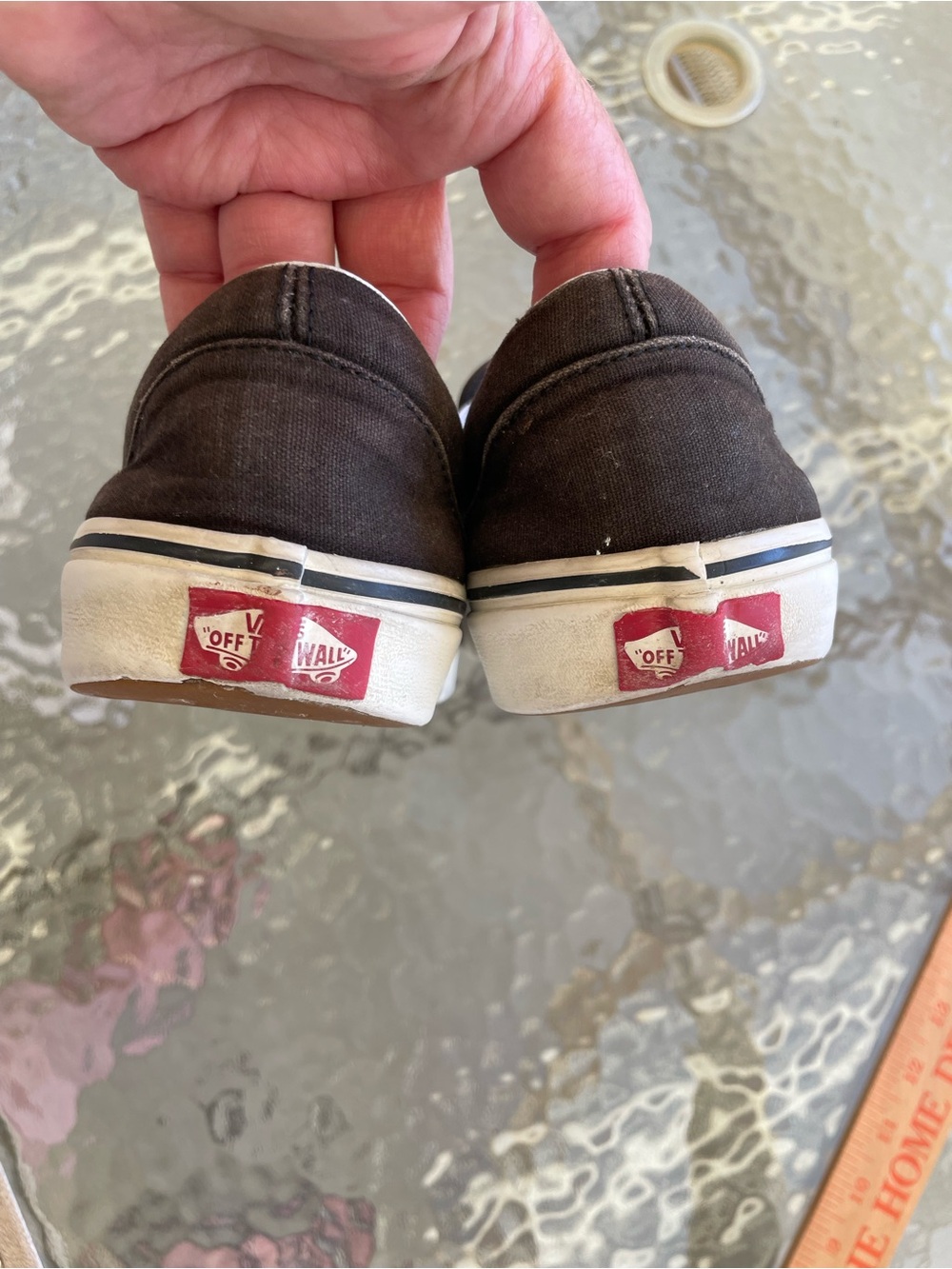 Peanuts vans 9.5 women’s, snoopy - Picture 3 of 6